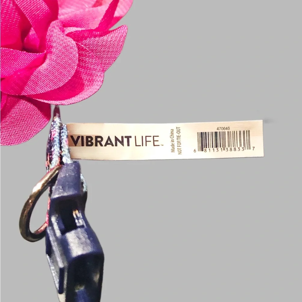 Vibrant Floral Cat Collar with Pink Bloom